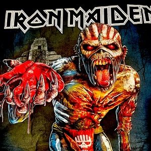 Iron Maiden XL tshirt